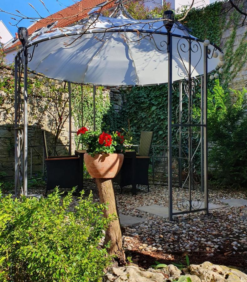Hotel & Restaurant Sonnenhoefle Sommerhausen Extérieur photo